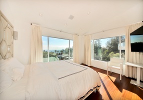 3 Bedrooms, Single Family Residence, Exclusive Listings, 2 Bathrooms, Listing ID 1055, Beverly Hills, California, United States, 90210,