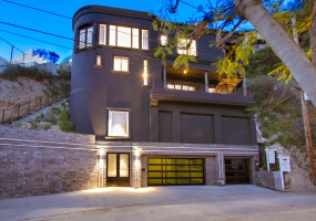 4 Bedrooms, Single Family Residence, Exclusive Listings, Franklin Avenue, 4 Bathrooms, Listing ID 1059, Los Angeles, California, United States, 90069,
